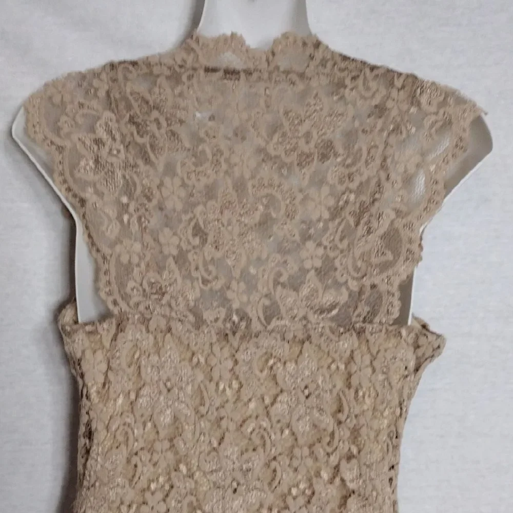 Rubber Ducky Productions Nude/Tan Lace Dress Size Medium